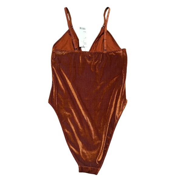 NWT Urban Outfitters• Shayla Deep V Plunging
Bodysuit - Orange Size Medium - Picture 5 of 11
